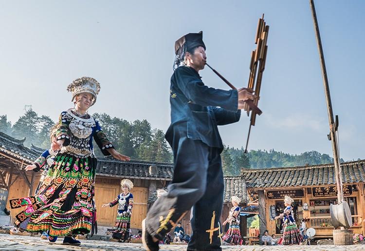 張家界風(fēng)景正好，而您剛好有空